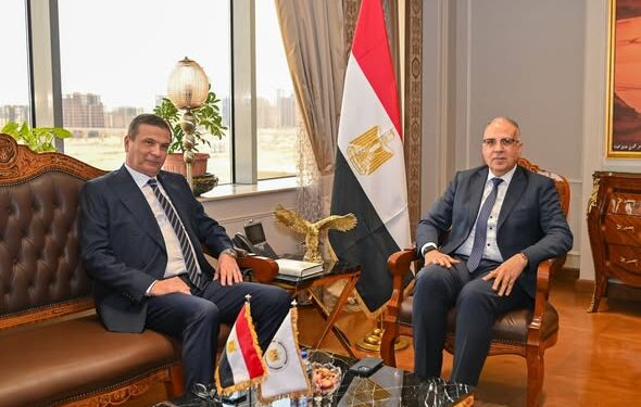 اجتماع وزيري الري والزراعة لمتابعة المشروعات المشتركة وزيادة الإنتاجية الزراعية