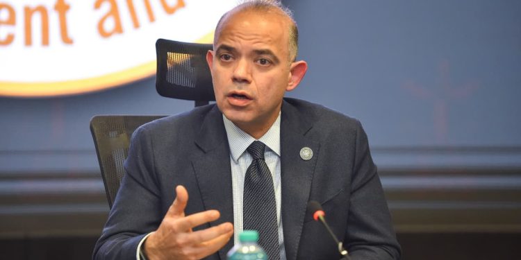 وزير الاستثمار يجتمع مع ممثلو “الخارجية” و”الزراعة” لمتابعة تطورات تأسيس صندوق الاستثمار في أفريقيا