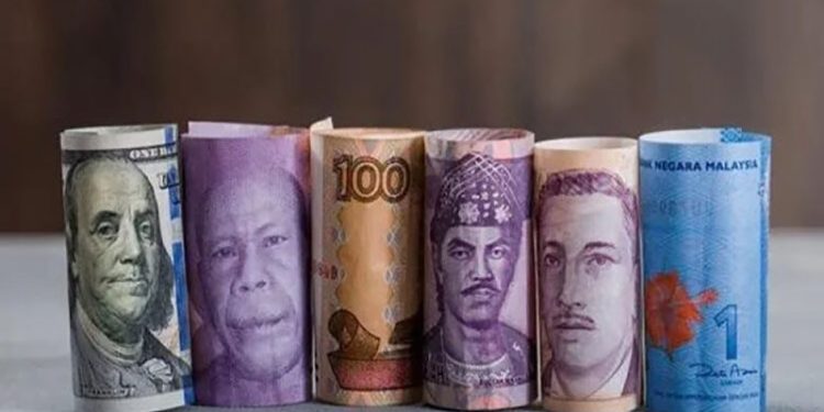 أسعار العملات في مصر اليوم السبت