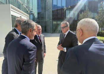 وزير الصحة يلتقي رئيس شركة سيرفيه لبحث توطين صناعة أدوية الأورام والعلاجات المبتكرة