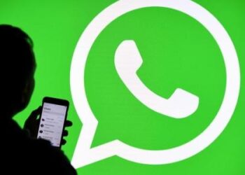 واتساب تحذر: نسخة مزيفة من التطبيق تخفي برامج تجسس