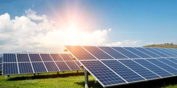 القاهرة تتجه للطاقة النظيفة.. صيانة المحطات الشمسية لتحقيق الاكتفاء الذاتي