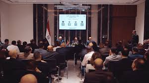 وزير الخارجية يلتقي أبناء الجالية المصرية في الكويت