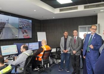 جولة ميدانية لرئيس الهيئة بميناء الإسكندرية لتعزيز الرقابة وتسريع تداول الرسائل الغذائية