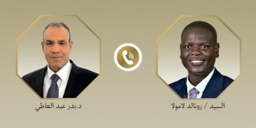 اتصال هاتفي بين وزير الخارجية ونظيره الجنوب أفريقي لبحث التطورات الإقليمية
