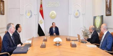 عاجل.. الرئيس السيسي يوجه بتعزيز الطاقة المتجددة وتحقيق مزيج طاقة مستدام ضمن استراتيجية 2030