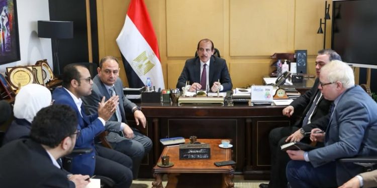 الصحة تستعد لإطلاق تطبيق ذكي لتعزيز الوعي الصحي المجتمعي