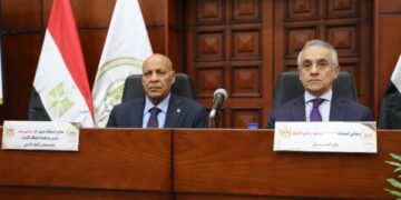 وزير العدل يوجه موظفي الوزارة العمل عن بعد يوم الأحد